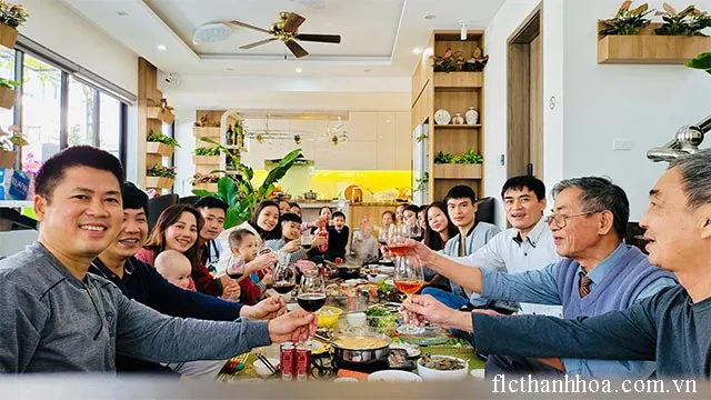 thoải mái ăn uống tại leaves villa