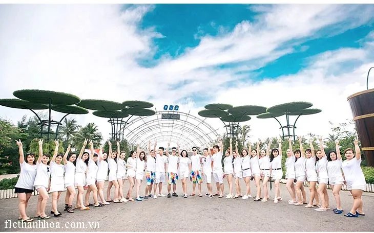 chụp ảnh cả team