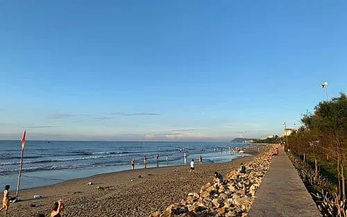 Bãi biển riêng flc sầm sơn