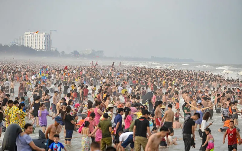 bãi biển sầm sơn dịp cao điểm