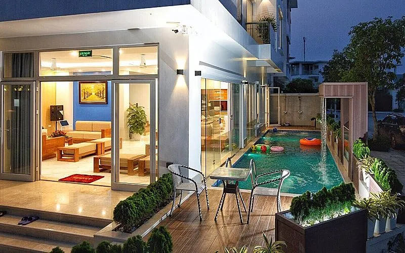 Bể bơi siêu rộng của villa flc sầm sơn