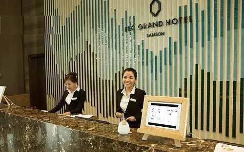 Lễ tân flc sầm sơn