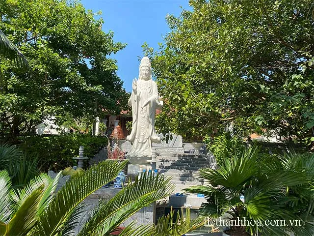 Tượng Quan Thế Âm Bồ Tát Chùa Thiên Phúc